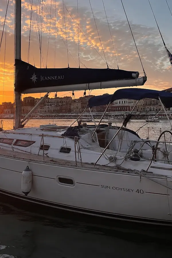 Sun Odyssey 40 | Jeanneau Boats sunset
